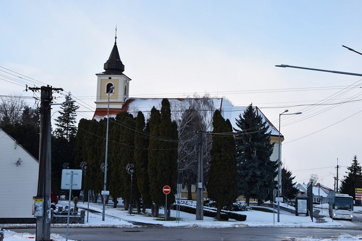 Jaslovské Bohunice a niektoré ďalšie obce v pondelok na pol hodinu vypnú osvetlenie