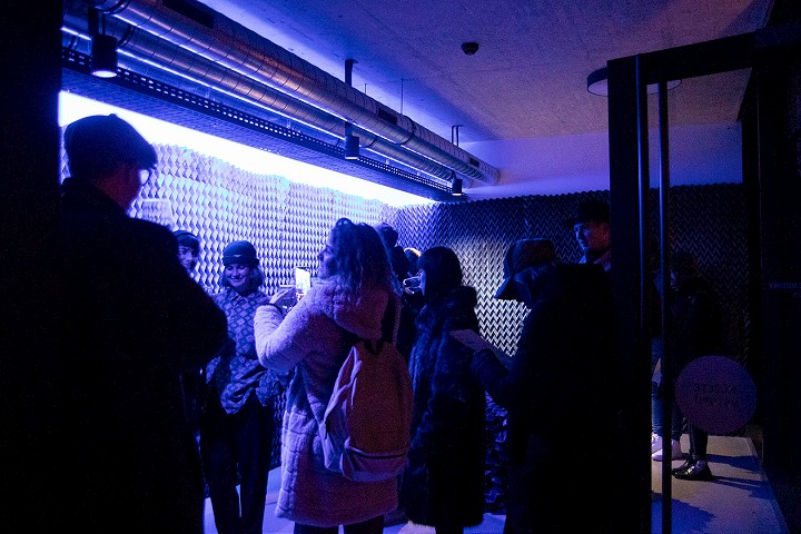 Papierové more v podaní Jiřího Staněka nájdete v trnavskej Čepan Gallery