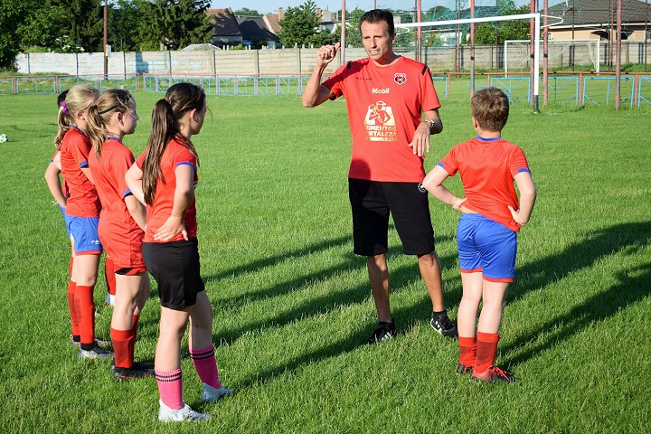 Futbalová Kostarika ho miluje: Jozef Mišo strieľal góly, teraz trénuje