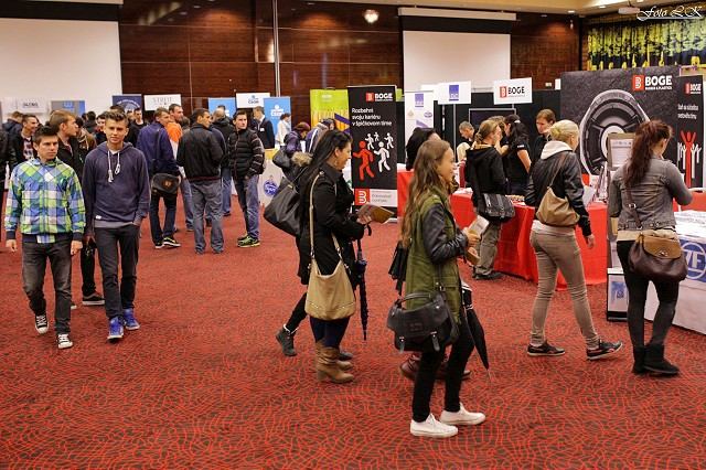 Slovenské aj zahraničné univerzity sa predstavia v Trnave na výstave Kam na vysokú