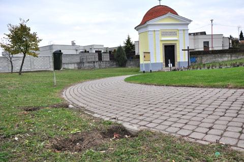 Zlodeji nemajú zábrany ani pred posvätným miestom