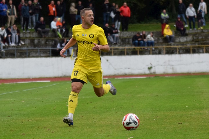 Futbal, dohrávky: Piešťany prezimujú tretie, Trakovice vyhrali v Brestovanoch