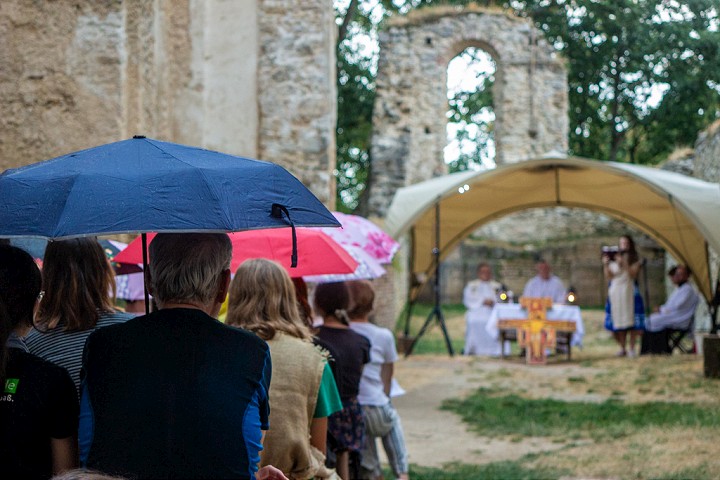 Na Katarínke bude počas Noci hradov a zrúcanín svätá omša aj koncert