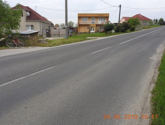 Vodič zrazil v Kátlovciach cyklistu, polícia hľadá svedkov nehody