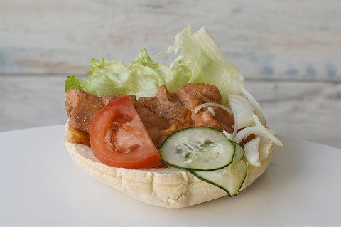 Piešťanci si dajú kebab, podporia tak tureckého podnikateľa, ktorému rozbili prevádzku