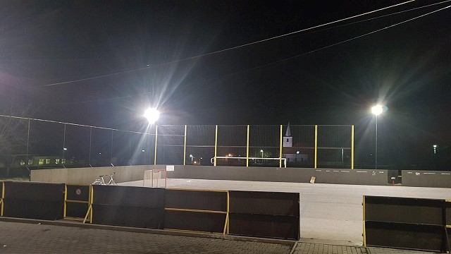 KHL sa vracia do Kátloviec, na ihrisku pribudlo umelé osvetlenie