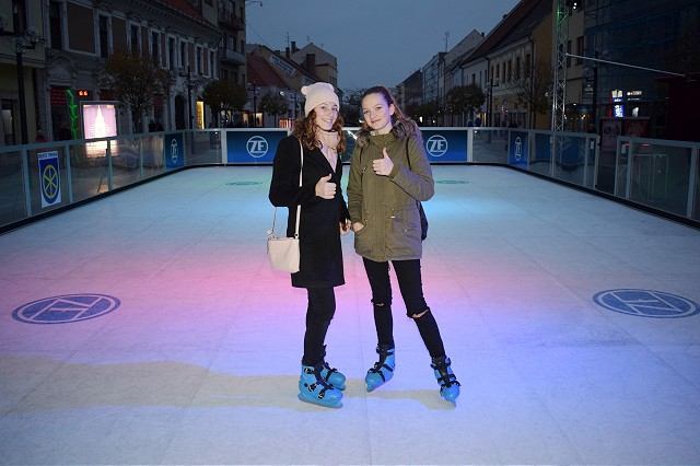 Klzisko v centre Trnavy otvárajú dnes, vianočné trhy v piatok