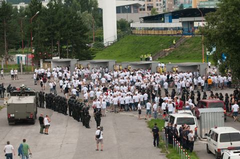 Zápas Slovana so Spartakom postrážia stovky policajtov