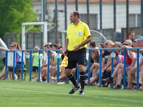 Získal titul najlepšieho rozhodcu v oblasti, výkony ho vyniesli do kraja