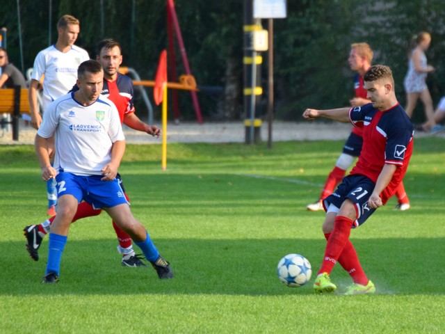 Kam za futbalom? Voderady vyzvú Zavar, Košolná hrá derby so Suchou