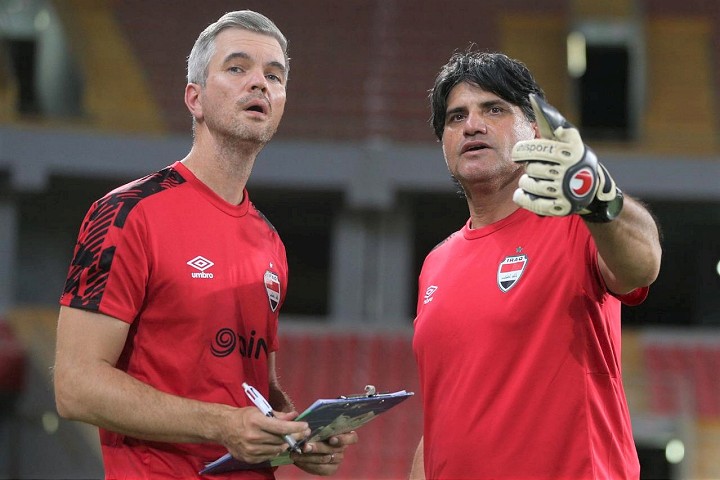 Andrej Kostolanský sa upísal reprezentácii Iraku, vracia sa k trénovaniu