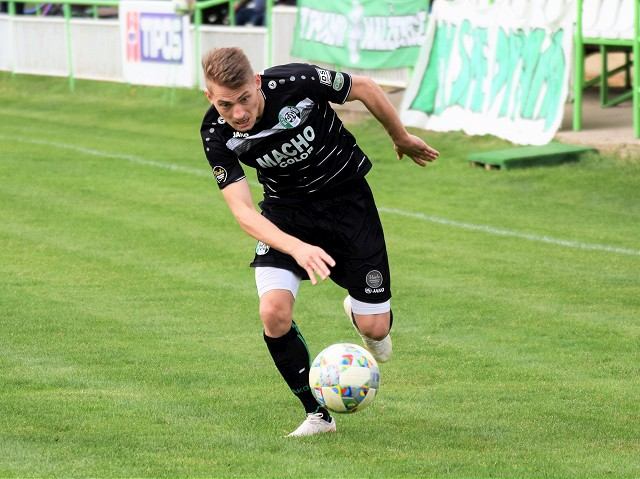Futbal, 3. liga: Malženice porazili lídra z Beluše, Púchov zostáva v hre o postup
