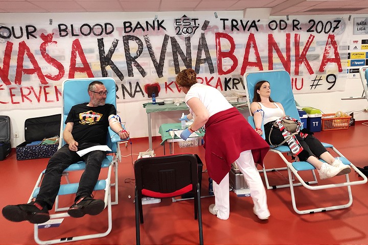 Krvavý deň na štadióne: Fanúšikovia Spartaka sa stretnú v mixzóne