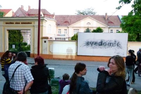 V Galérii Jána Koniarka premietali porno