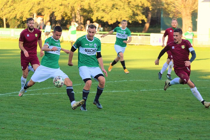 Futbal, 3. liga: Malženice deklasovali Levice, strelili šesť gólov