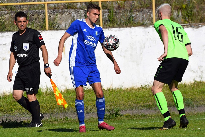 Futbal, 4. liga: Jaslovské Bohunice zdolali Levice, Piešťany remizovali