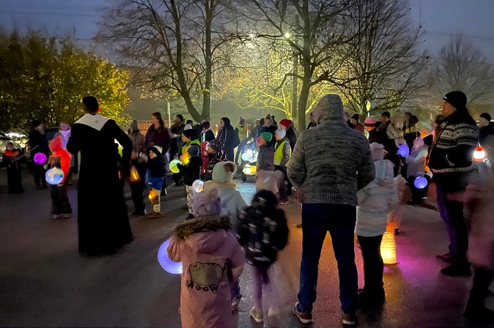 Lampiónové sprievody budú v Boleráze, Ružindole, Voderadoch aj v Suchej