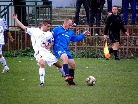 Futbalový Leopoldov sa chce v zime posilniť o vlastnú krv