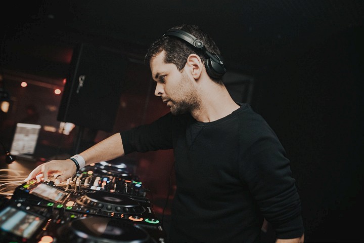 Online workshop pre DJ-ov: Trnavčan dá tipy a triky ako mixovať kreatívnejšie