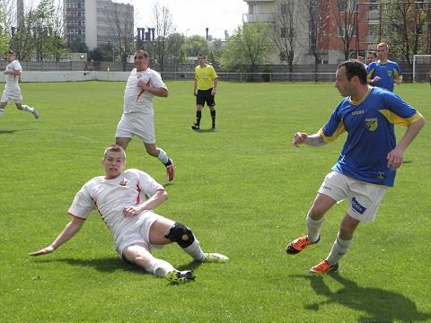 Futbal, OSA: Lokomotíva naložila Smoleniciam, Majcichov zakopol s Dechticami