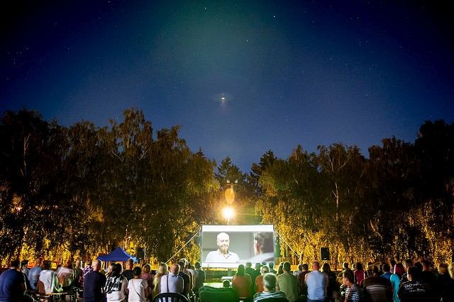 V Horných Orešanoch premietnu v kine pod holým nebom dve komédie