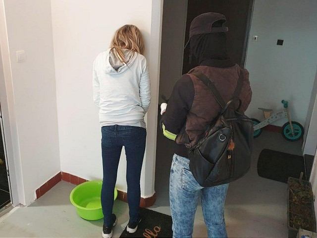 Drogová razia v Piešťanoch: Zadržali ženu podozrivú z predaja pervitínu