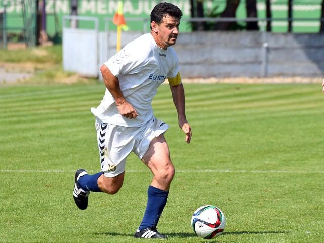 Jaroslav Mačák pri futbale zvoľní, kopačky však na klinec nevešia