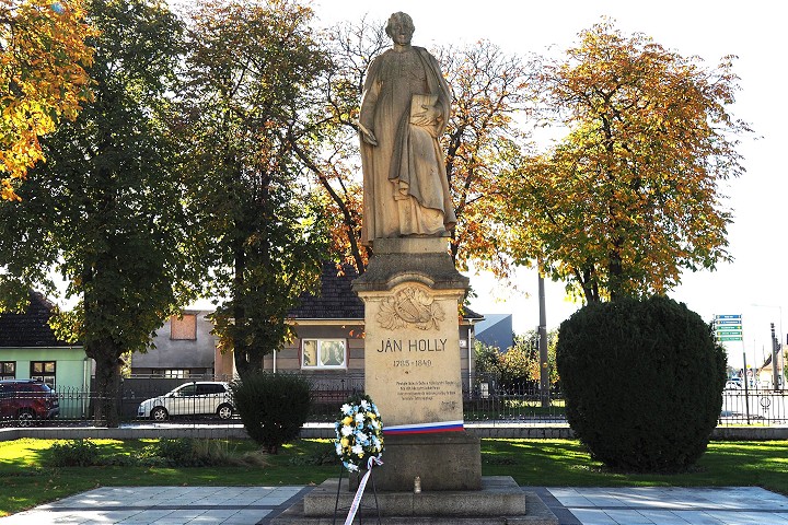 V Maduniciach aj na Dobrej Vode si pripomenú výročie narodenia básnika Jána Hollého