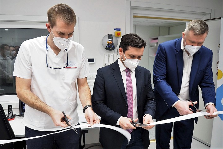 Nové zdravotnícke Ferrari: Trnavská nemocnica má vlastnú magnetickú rezonanciu