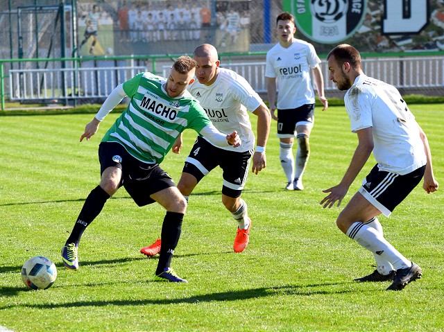 Kam za futbalom? Malženice vyzvú Boleráz, Modranka privíta Bučany