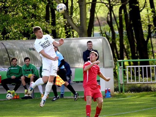 Futbal, 4. liga: Bolerázu vystrieľal víťazstvo Guoth, Malženice zakopli