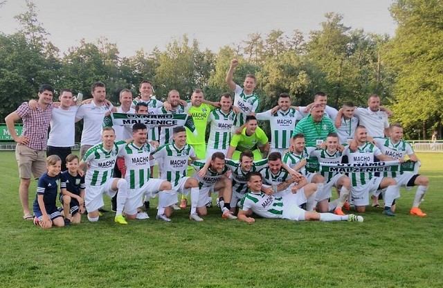 Futbal, 4. liga: Machovi chlapci z Malženíc si vybojovali postup do tretej ligy