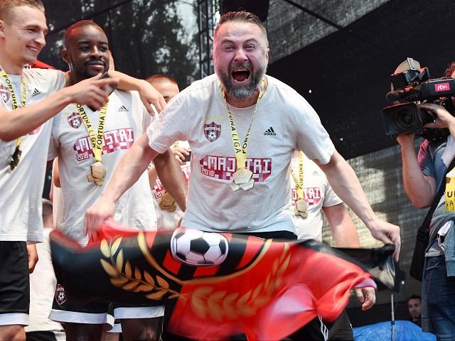 Titul po 17 rokoch práce: Mário Prelovský je služobne najstarším spartakovcom