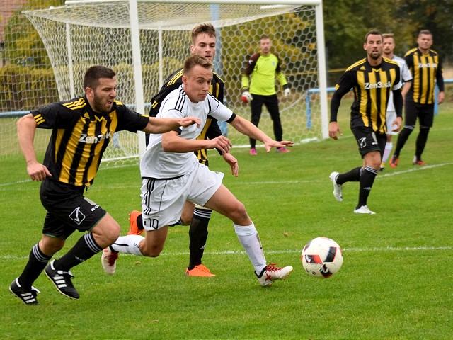 Futbal, 6. liga: Cífer porazil Siladice, Zavar otáčal zápas v Majcichove