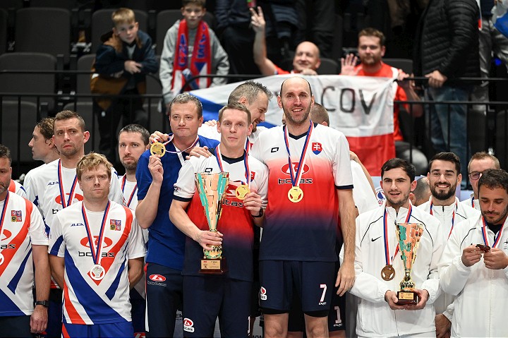 Slovenskí nohejbalisti sú majstri sveta, prispel k tomu aj hráč Slávie Trnava