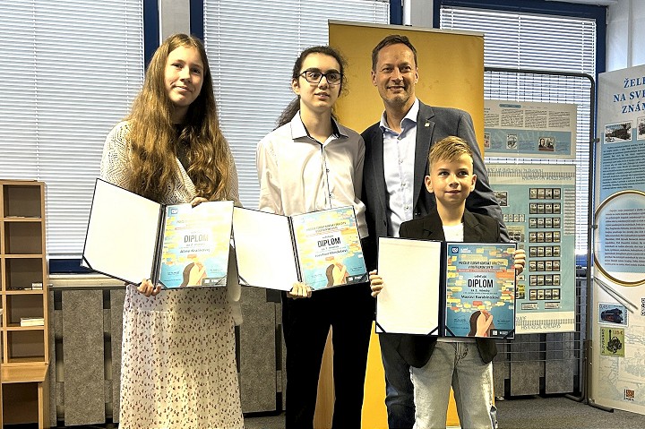 Max z Hlohovca napísal krásny list kamarátovi, získal ocenenie Slovenskej pošty