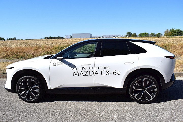 Automobilová novinka už aj v Trnave: Mazda CX-6e zaujme technológiami