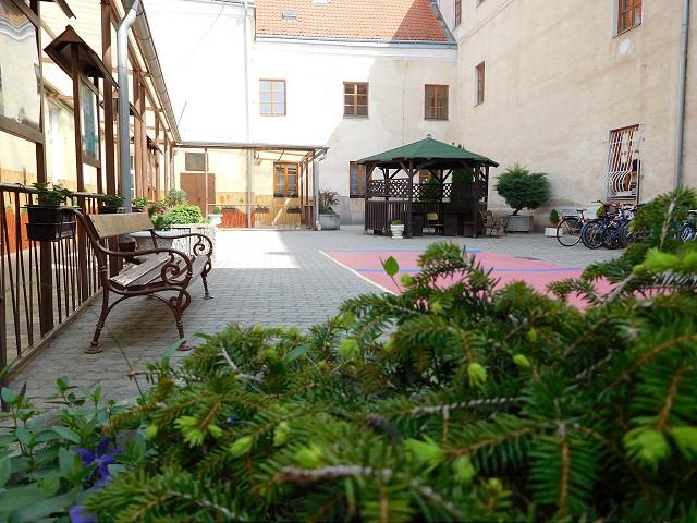 Základná škola Angely Merici má krajší školský dvor