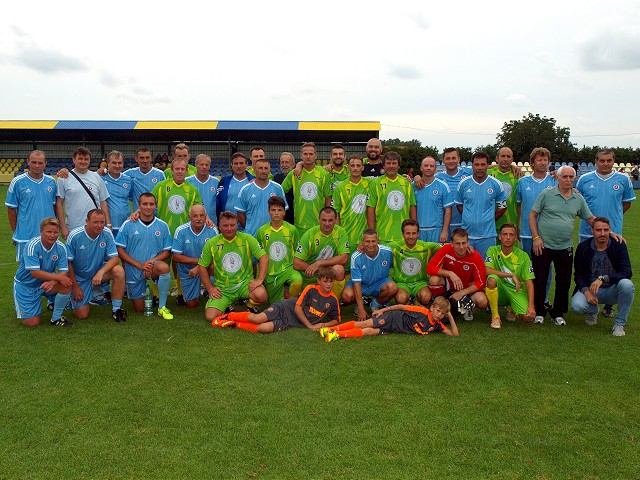 FOTO: V Moravanoch sa zišla bývalá futbalová partia, spomínalo sa na Ľuboša Mihálika