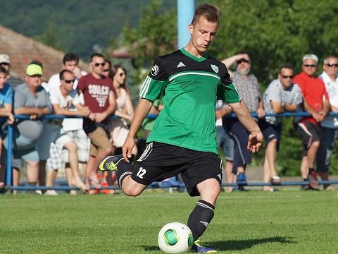 Futbal, 5. liga: Malženice otočili výsledok s Gbelmi v závere, Blažo zachránil Hornoorešancom bod