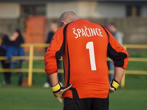 Špačince zimujú na dne: Výborný brankár na úspech nestačí