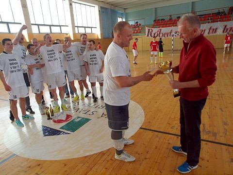 Okresný futsal: Majstrovský Atomik venoval titul zosnulému spoluhráčovi