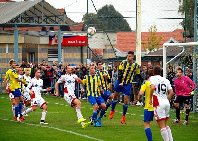Jaslovské Bohunice v pohári potrápili Trenčín, majster potvrdil postup až v závere