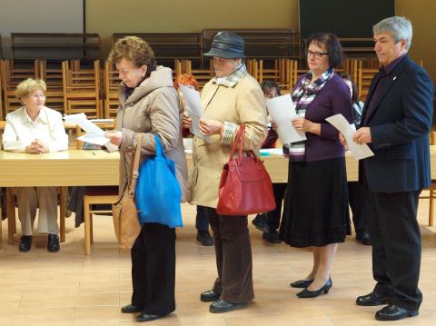 Takto volili kandidáti na primátora. Trnavčanov voľby podľa predbežných čísel oslovili