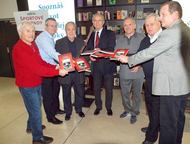 Knihu o Šablovi Jarábkovi uviedli do života kozáckou šabľou