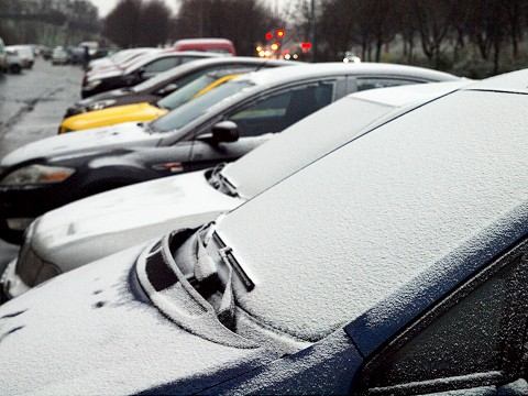FOTO: V Trnave prvýkrát v roku nasnežilo, mesto zažije chladný víkend