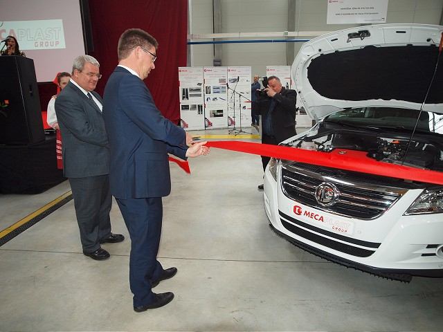 Mecaplast spúšťa v susedstve trnavskej automobilky výrobu, na úvod zamestná 150 ľudí