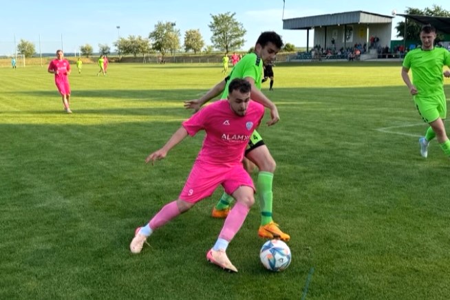 Futbal, 5. a 6. liga: Horná Krupá zabrala naplno, Hlohovec zvrátil zápas
