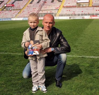Karhanovci na Vianoce sami doma
