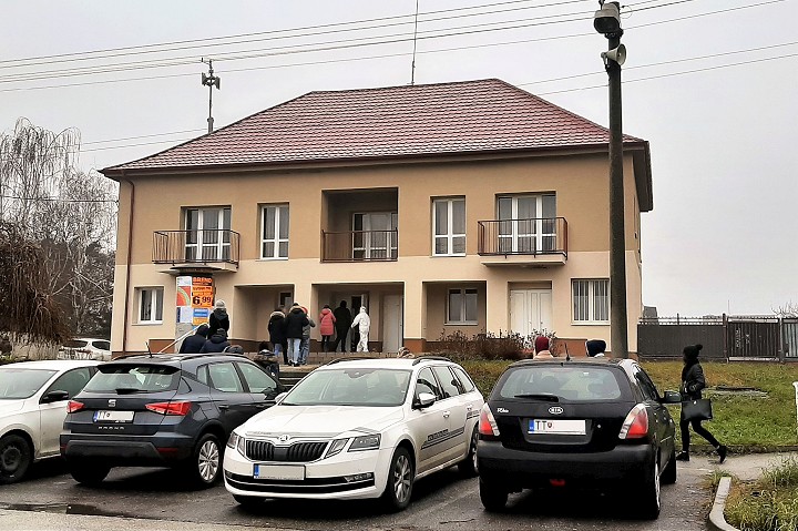Antigénové testy na koronavírus budú v Trnave robiť aj po sviatkoch